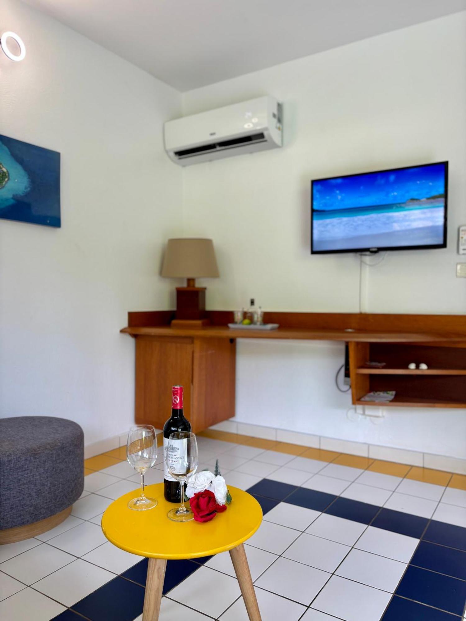 La Ruche De Maia - Blue Dream Beach - Piscine - Jardin - Plage Grand-Bourg  Exterior foto