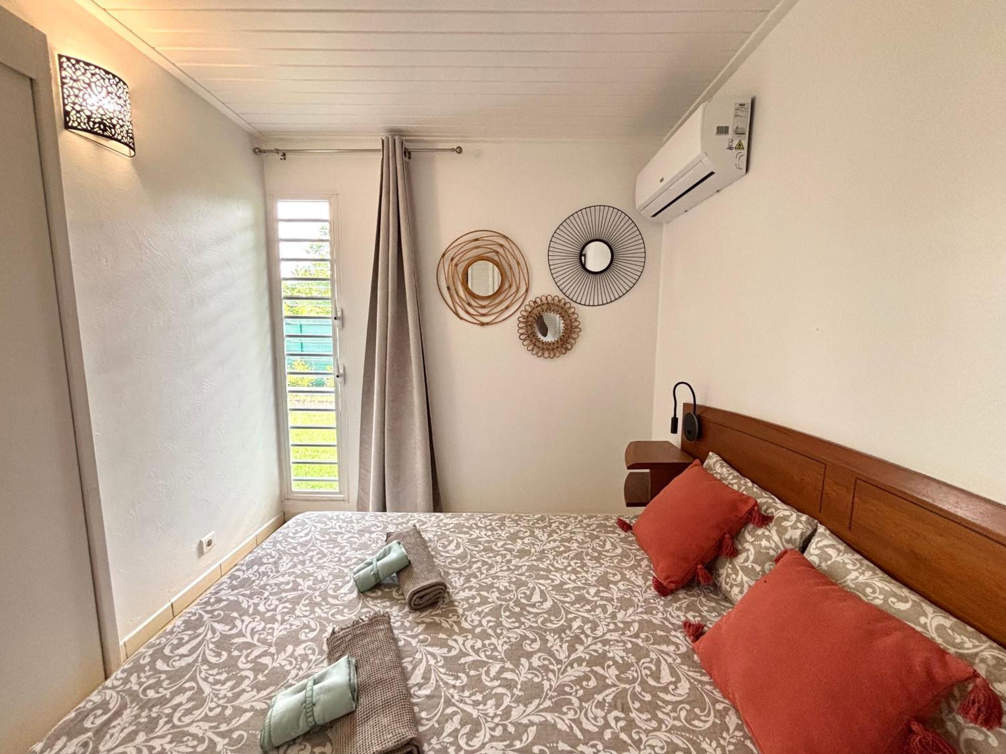 La Ruche De Maia - Blue Dream Beach - Piscine - Jardin - Plage Grand-Bourg  Exterior foto
